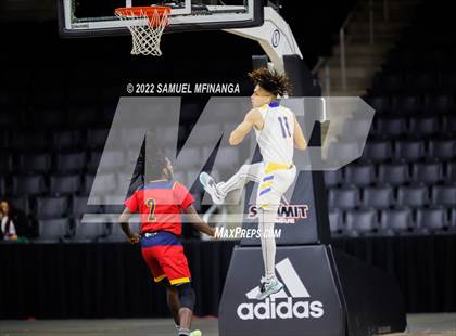 Thumbnail 2 in Omaha North vs. Omaha Northwest photogallery.