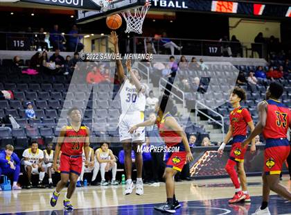 Thumbnail 2 in Omaha North vs. Omaha Northwest photogallery.