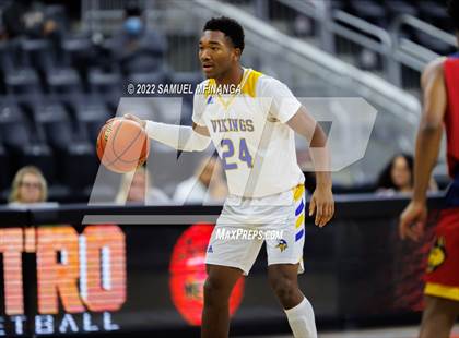 Thumbnail 3 in Omaha North vs. Omaha Northwest photogallery.
