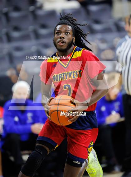 Thumbnail 2 in Omaha North vs. Omaha Northwest photogallery.