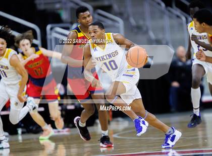 Thumbnail 2 in Omaha North vs. Omaha Northwest photogallery.