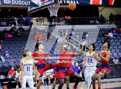 Thumbnail 3 in Omaha North vs. Omaha Northwest photogallery.