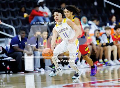 Thumbnail 2 in Omaha North vs. Omaha Northwest photogallery.