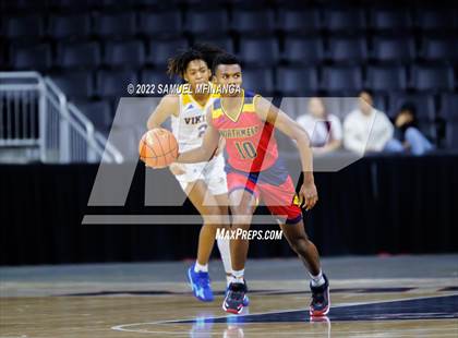 Thumbnail 1 in Omaha North vs. Omaha Northwest photogallery.