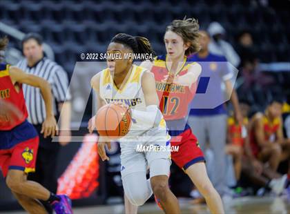 Thumbnail 2 in Omaha North vs. Omaha Northwest photogallery.