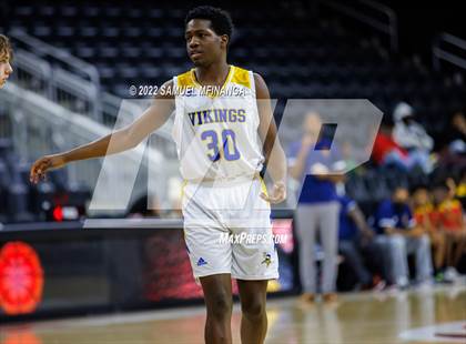 Thumbnail 3 in Omaha North vs. Omaha Northwest photogallery.