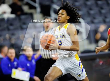Thumbnail 2 in Omaha North vs. Omaha Northwest photogallery.