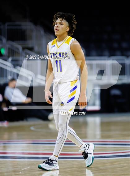 Thumbnail 2 in Omaha North vs. Omaha Northwest photogallery.