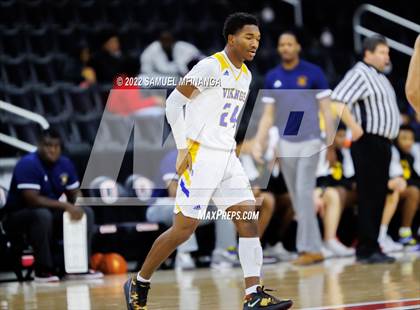 Thumbnail 3 in Omaha North vs. Omaha Northwest photogallery.