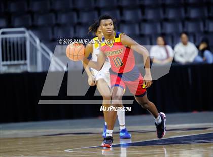 Thumbnail 2 in Omaha North vs. Omaha Northwest photogallery.