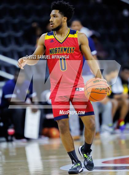 Thumbnail 2 in Omaha North vs. Omaha Northwest photogallery.