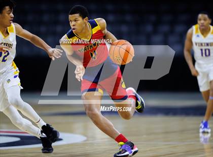 Thumbnail 3 in Omaha North vs. Omaha Northwest photogallery.