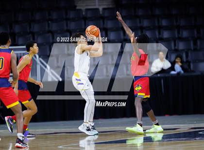 Thumbnail 1 in Omaha North vs. Omaha Northwest photogallery.