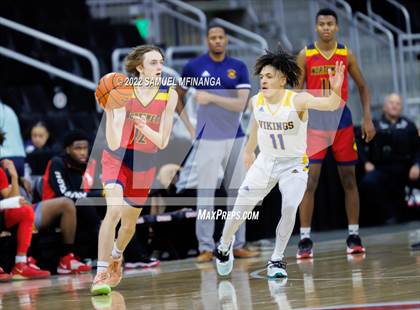 Thumbnail 2 in Omaha North vs. Omaha Northwest photogallery.