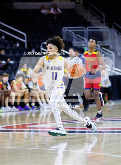 Thumbnail 2 in Omaha North vs. Omaha Northwest photogallery.