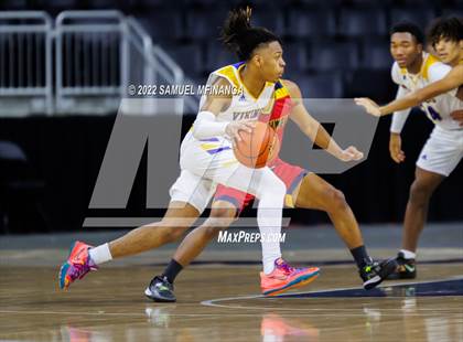 Thumbnail 2 in Omaha North vs. Omaha Northwest photogallery.