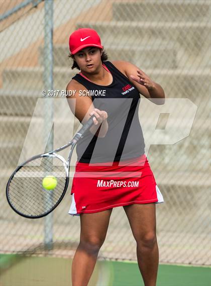 Thumbnail 1 in Mission Hills vs. Classical Academy (CIF SDS D3 Final) photogallery.