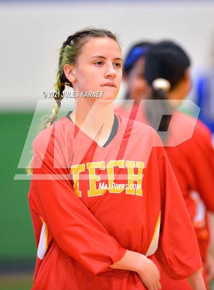 Thumbnail 3 in Southeast Career Tech vs Lowry (Gator Winter Classic) photogallery.