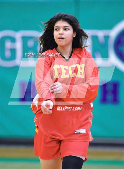 Thumbnail 2 in Southeast Career Tech vs Lowry (Gator Winter Classic) photogallery.