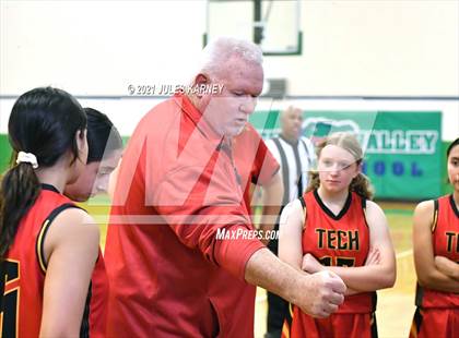 Thumbnail 2 in Southeast Career Tech vs Lowry (Gator Winter Classic) photogallery.