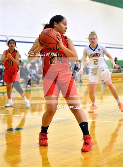 Thumbnail 2 in Southeast Career Tech vs Lowry (Gator Winter Classic) photogallery.