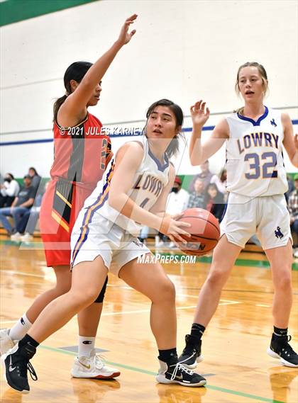Thumbnail 2 in Southeast Career Tech vs Lowry (Gator Winter Classic) photogallery.