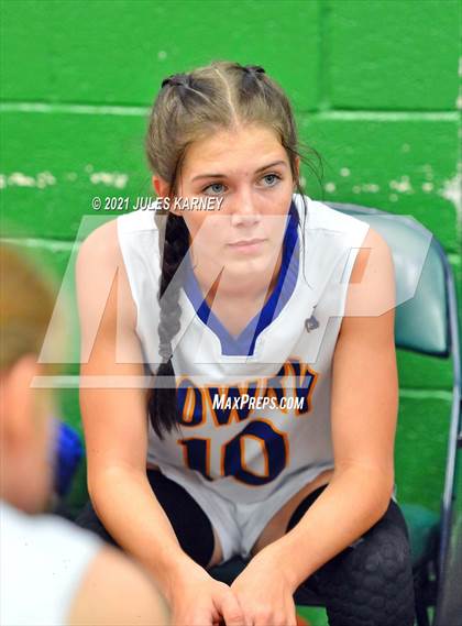 Thumbnail 2 in Southeast Career Tech vs Lowry (Gator Winter Classic) photogallery.