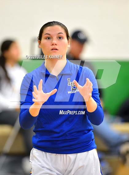 Thumbnail 3 in Southeast Career Tech vs Lowry (Gator Winter Classic) photogallery.