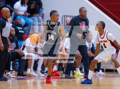 Thumbnail 1 in Houston County vs Warner Robins  photogallery.