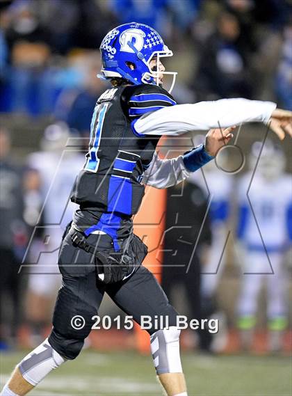 Thumbnail 2 in Southington vs Darien (CIAC Class LL Semifinal) photogallery.