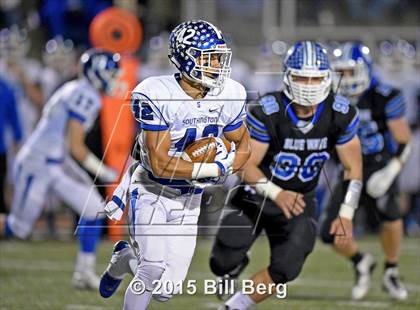 Thumbnail 2 in Southington vs Darien (CIAC Class LL Semifinal) photogallery.