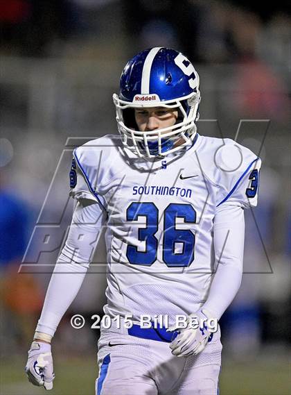 Thumbnail 3 in Southington vs Darien (CIAC Class LL Semifinal) photogallery.
