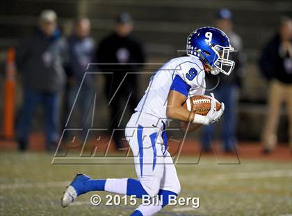 Thumbnail 2 in Southington vs Darien (CIAC Class LL Semifinal) photogallery.
