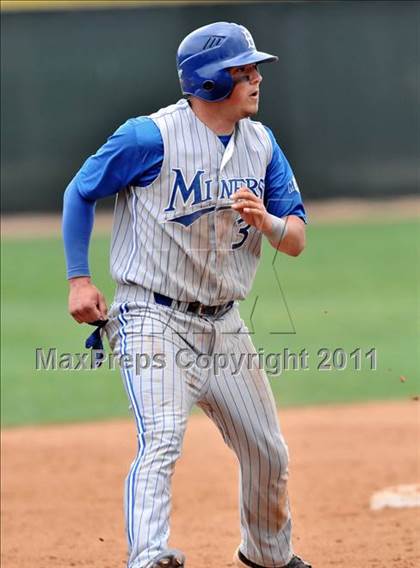 Thumbnail 1 in Bingham vs. St. Francis (Hard 9 National Classic) photogallery.