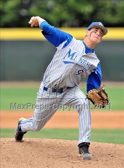 Thumbnail 1 in Bingham vs. St. Francis (Hard 9 National Classic) photogallery.