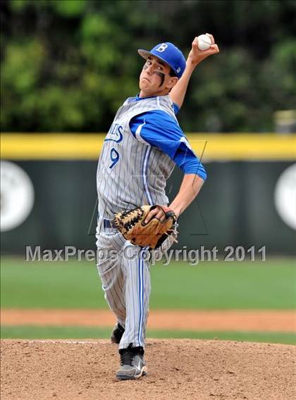 Thumbnail 3 in Bingham vs. St. Francis (Hard 9 National Classic) photogallery.