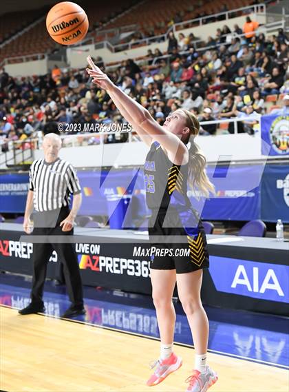 Thumbnail 1 in Pima vs. Phoenix Country Day (AIA 2A Final) photogallery.