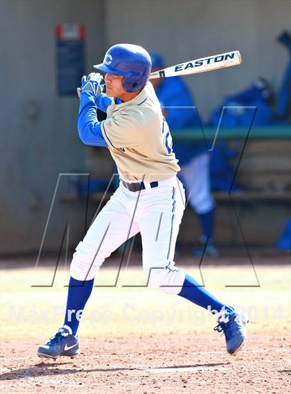 Thumbnail 3 in Clovis vs. Gainesville (National High School Invitational) photogallery.