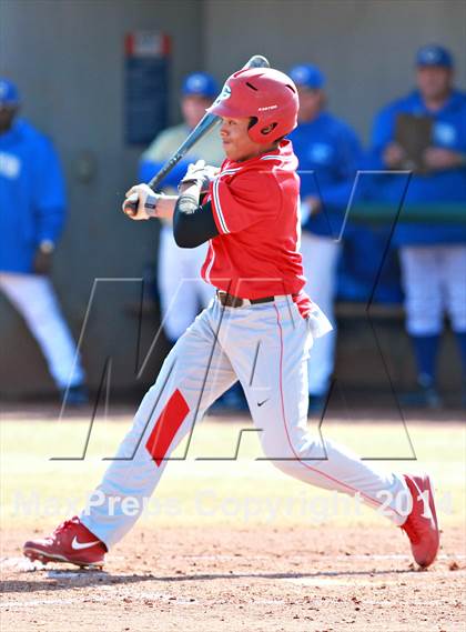 Thumbnail 1 in Clovis vs. Gainesville (National High School Invitational) photogallery.