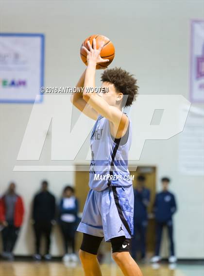 Thumbnail 2 in  Trinity Christian vs Panther Creek (Hoops and Dreams Showcase) photogallery.