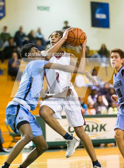 Thumbnail 2 in  Trinity Christian vs Panther Creek (Hoops and Dreams Showcase) photogallery.