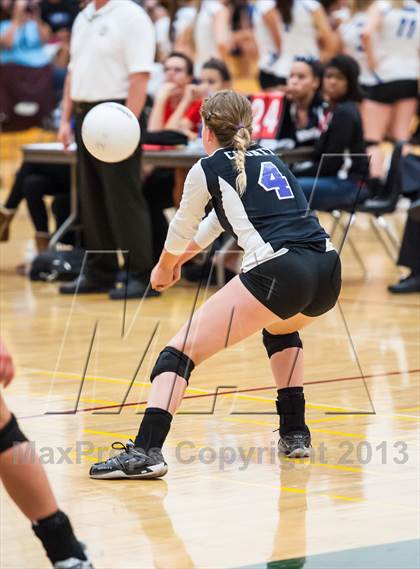Thumbnail 2 in Douglas County vs. Skyline (Smoky Hill Buff Classic) photogallery.