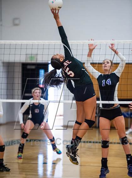 Thumbnail 2 in Douglas County vs. Skyline (Smoky Hill Buff Classic) photogallery.