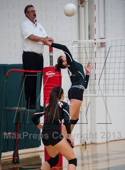 Thumbnail 1 in Douglas County vs. Skyline (Smoky Hill Buff Classic) photogallery.
