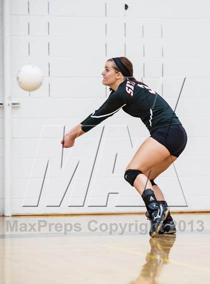 Thumbnail 3 in Douglas County vs. Skyline (Smoky Hill Buff Classic) photogallery.