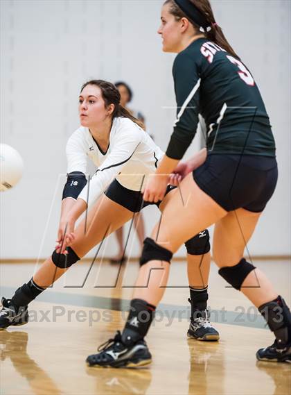 Thumbnail 3 in Douglas County vs. Skyline (Smoky Hill Buff Classic) photogallery.