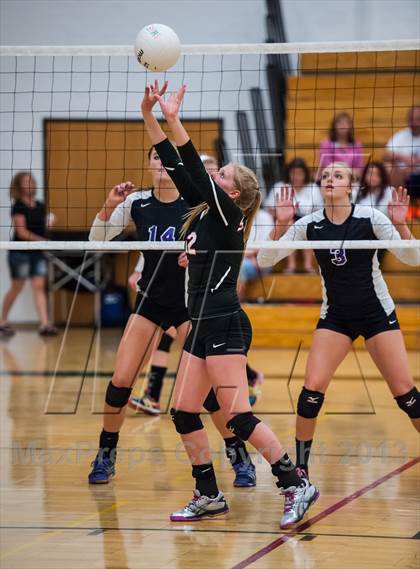 Thumbnail 1 in Douglas County vs. Skyline (Smoky Hill Buff Classic) photogallery.