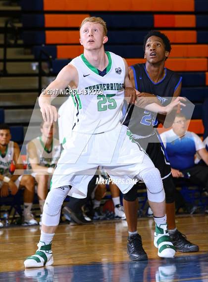 Thumbnail 2 in Godby vs. ThunderRidge (Tarkanian Classic) photogallery.