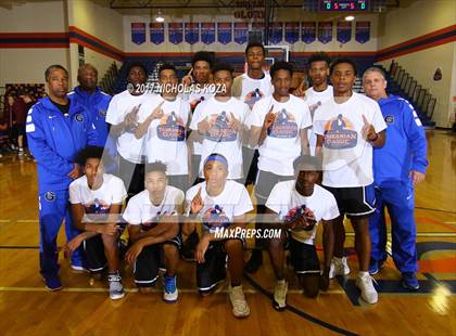 Thumbnail 3 in Godby vs. ThunderRidge (Tarkanian Classic) photogallery.