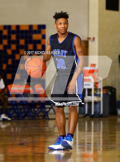 Thumbnail 2 in Godby vs. ThunderRidge (Tarkanian Classic) photogallery.